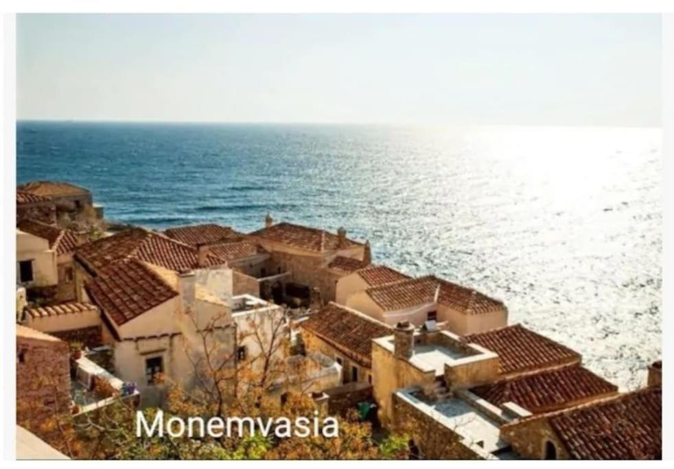 Sun And Sea 2 Elika Lakonias Apartment Luaran gambar